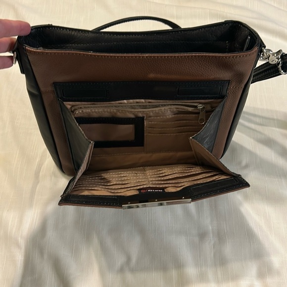 Brown and Black Hammacher Schlemmer RFID Women’s Bag - Picture 8 of 10